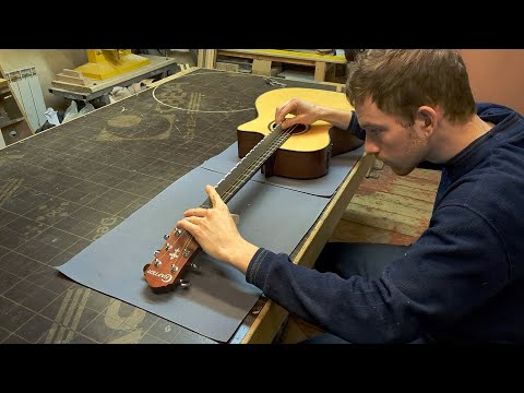 Видео: Самое стандартное обслуживание гитары