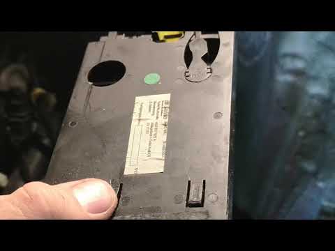 Видео: Как снять торпеду на ауди а8 д3 audi a8 d3