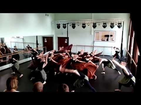 Видео: Экзамен по Джаз танцу 307 группа 2016 год  .Преподаватель Лутошкина Светлана Анатальевна.