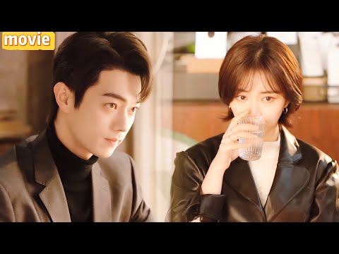 Видео: Женщина думала, что победила, но CEO оттолкнул её💥 и побежал к Золушке😳 Это было потрясающе! 💘