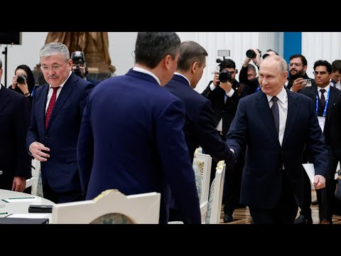 Видео: Путин принял глав правительств стран ШОС