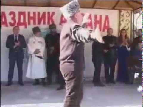 Видео: БАТЧА ТАУЛАН - ГИМН "ПРАЗДНИКУ АЙРАНА". Стихи и музыка Байдымат Кечеруковой. 22.10.2016.