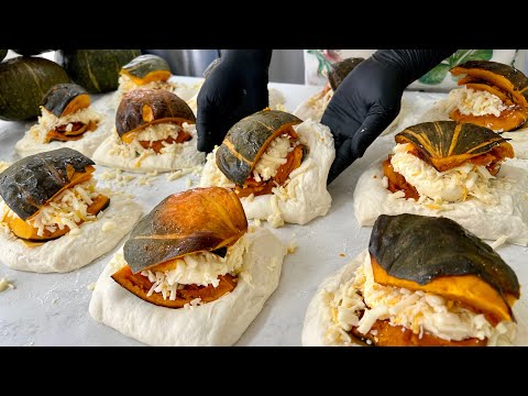Видео: Целая тыква в хлебе?! Популярная сырная чиабатта с тыквой - Korean Street Food