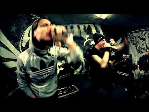 Видео: Animal ДжаZ VS [AMATORY] - Три Полоски.avi