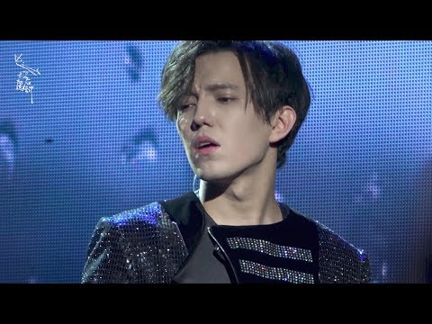 Видео: [Fancam] Late Autumn秋意浓-迪玛希Dimash Kudaibergen Димаш Кудайберген, 22/03 Moscow concert