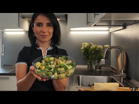 Видео: Կարտոֆիլը այսքան համեղ չէր եղել 😋Աղցան/ Ամառային սառը ճաշ #Աղցան #салат на скорую руку