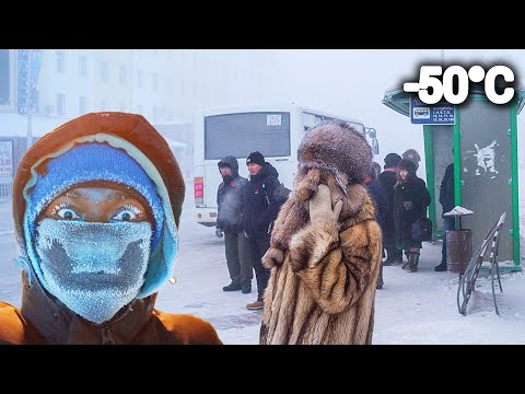 Видео: Как люди живут в -50°С в самом холодном городе на земле|Якутск|Якутия