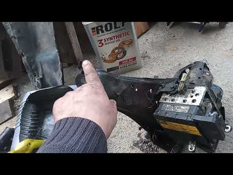 Видео: приус 20 американец -  замена бустера ЖЕСТь !!!