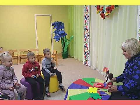 Видео: Музична розвага "Подорож осіннього листочка ". Автор пісні Пічугіна Оксана. 2025