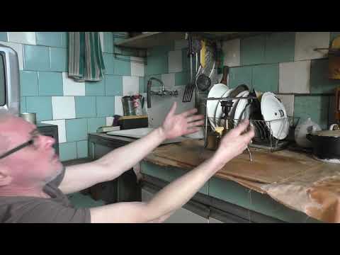 Видео: Start of old soviet primus stove(kerosene pressure-burner made in USSR)"Rekord-1"/ Примус "Рекорд-1"