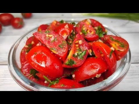 Видео: Помидоры по корейски за 5 минут! ИДЕАЛЬНАЯ закуска из быстрых маринованных помидор 