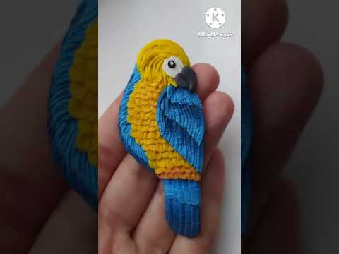 Видео: Polymer clay. Parrot brooch. Попугай из полимерной глины