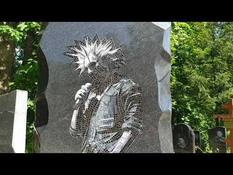 Видео: Показываю как пройти к могиле Михаила Горшенева (Горшка)  на Богословском кладбище Петербурга