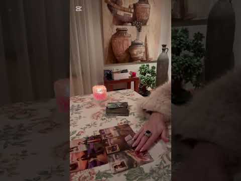 Видео: 💌Что  бы он хотел вам сейчас передать?🤵‍♂️🏘️#таро #таронлайн #гадание #гаданиеонлайн 