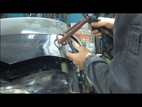 Видео: рихтовка споттером . вытяжка ланжерона, замена части капота