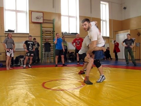 Видео: Подводящие упражнения для прохода в две ноги