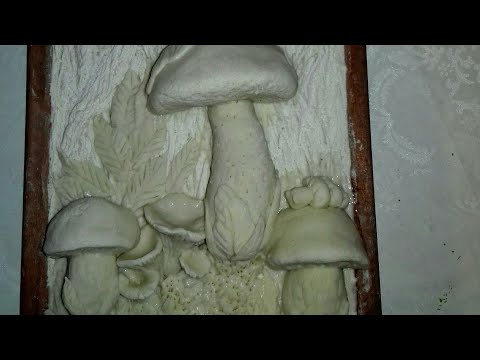 Видео: Панно из солёного теста "Кусочек леса, грибная история" 1 часть.Поделки на тему осень.