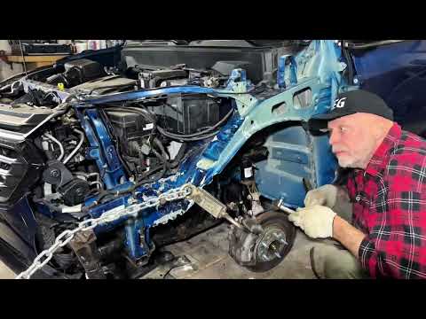 Видео: Купил автомобиль на аукционе США | ￼ восстанавливаю автомобиль.