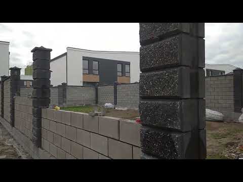 Видео: Будую(мурую) паркан з блоків.Муруємо стовпчики. Заробляємо гроші на бджіл.