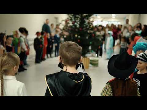 Видео: Новогодний утренник 1"В" класс школа № 10