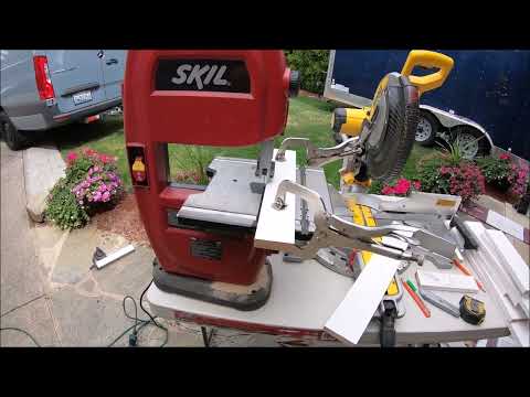 Видео: РЕМОНТ ДОМА. МНОГО ДЕТЕЙ -ХОРОШО. ЗАСТЕЛИЛИ НОВЫЙ ПОЛ. LAMINATE FLOOR. REMODELING. ЗАМЕНИЛИ ДВЕРИ.