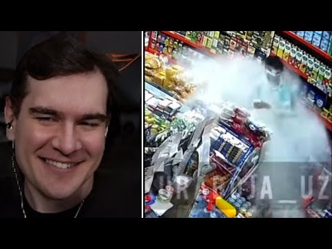 Видео: БРАТИШКИН СМОТРИТ: МЕМЫ ИЗ ТИКТОКА РОФЛЯННАЯ СОЛЯНКА. 81