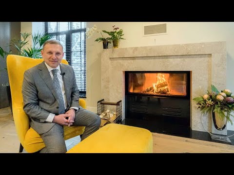 Видео: Фантастический ультрасовременный дом с бассейном в поселке ВИК: обзор от Александра Либова