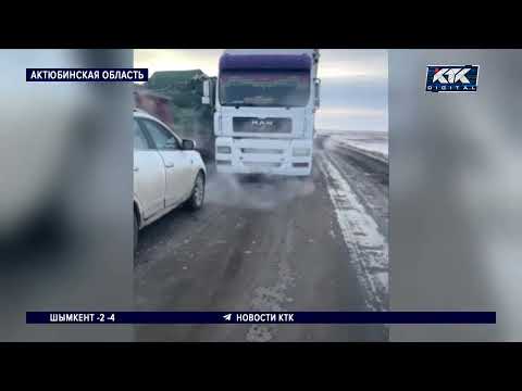 Видео: Водители бросают фуры прямо на трассах и отказываются от буксировки
