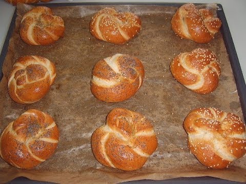 Видео: Булочки Laugenbrötchen