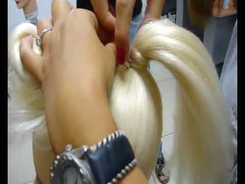 Видео: Новогодняя прическа за 10 минут!