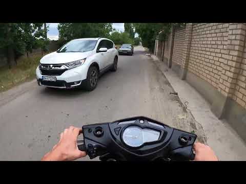 Видео: Продаю скутера Yamaha Cygnus X 125 SR.Тест драйв покатушка,відеоогяд,на дорозі,в ходу.