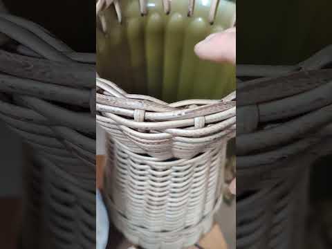 Видео: Завершение вазы из ротанга.