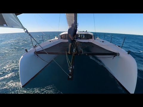 Видео: Супер субботний парусный спорт (между послепродажным обслуживанием) - Парусный спорт Greatcircle ...