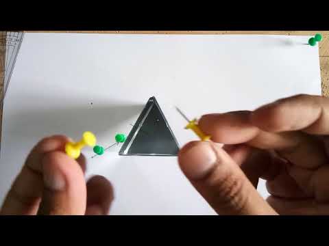 Видео: Эксперимент по преломлению света через призму и нахождению угла отклонения