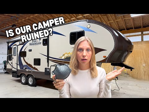 Видео: Мы совершили ОГРОМНУЮ ошибку? Обнаружена серьёзная проблема с нашим кемпером.