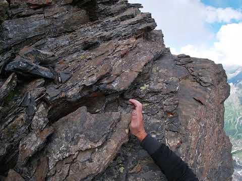 Видео: 23.07.2020 на маршруте восточное ребро 4Б Белалакая