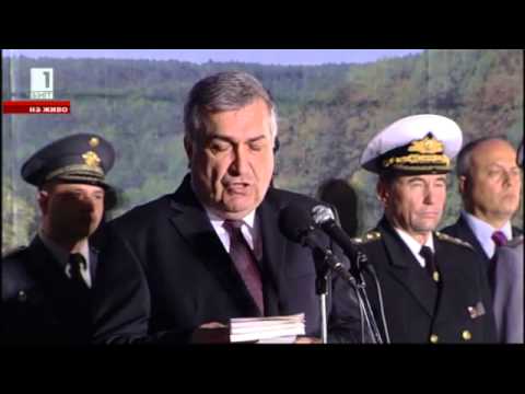 Видео: Тържествена заря проверка по случай Деня на независимостта - 22.09.2014