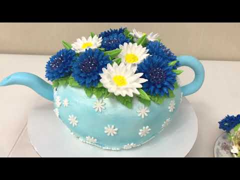 Видео: Торт Чайник с Цветами! ВАСИЛЬКИ из БЗК! Выравнивание торта! Cake Decorating Ideas!Красивый торт!