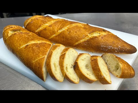 Видео: Багет в домашніх умовах🥖 Простий рецепт який вийде у кожного.