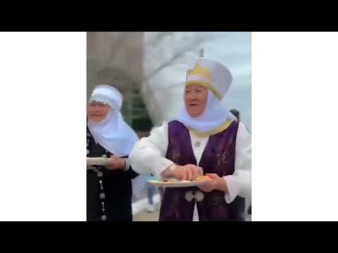 Видео: “Ата мен әже”