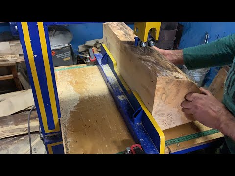 Видео: Ленточная пила. Распиливаю брёвна