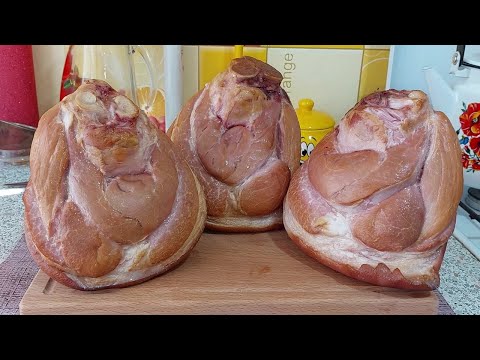 Видео: Вкуснее любой колбасы! Простой и вкусный рецепт,как дома приготовить копчёно-варёные рульки.