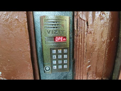 Видео: Скрипучий лифт (МЭЛ-2002 г.в), город Москва, (Северное Тушино), Фомичёвой, 16к5 подъезд 5