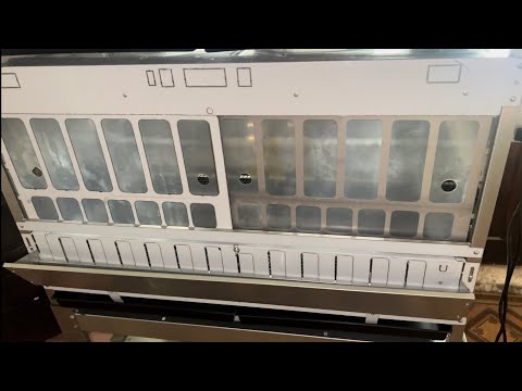 Видео: Первые Клетки Брудэра Для Цыплят Процесс Зборки