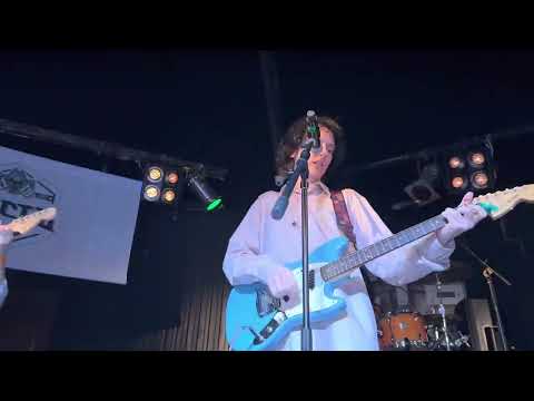 Видео: ssshhhiiittt! - солнечный свет @live (Алматы, ЖЕСТЬ 19.01.2023)