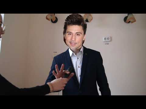 Видео: Видео поздравление от учеников 10- 11 классов к 8 марта