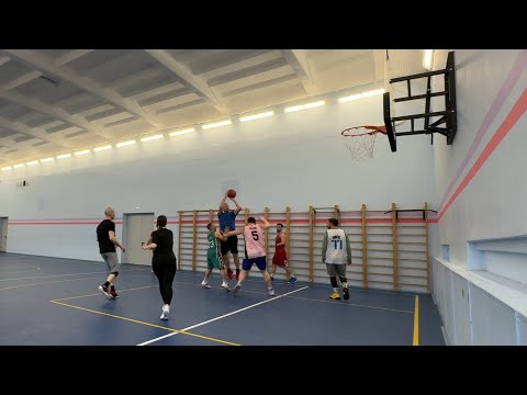 Видео: Баскетбол на учительской
