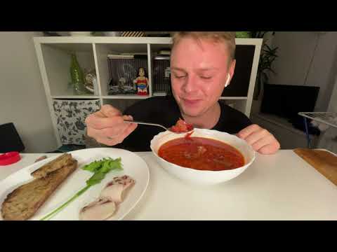 Видео: Мукбанг💥 Борщ и сало🐷 Водка и рассуждения на тему👹