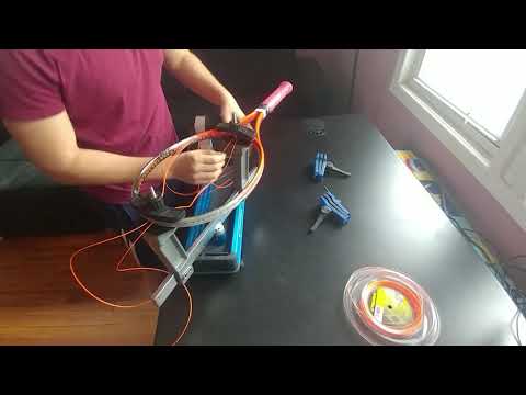 Видео: Как натянуть струны на теннисную ракетку с помощью Gamma X-2 для начинающих