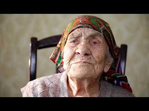 Видео: Семью Айше Куртвелиевой депортировали с одним одеялом на 10 человек